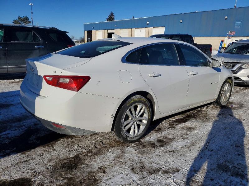 Photo 3 from auction – 2018 CHEVROLET MALIBU with VIN 1G1ZD5STXJF235366