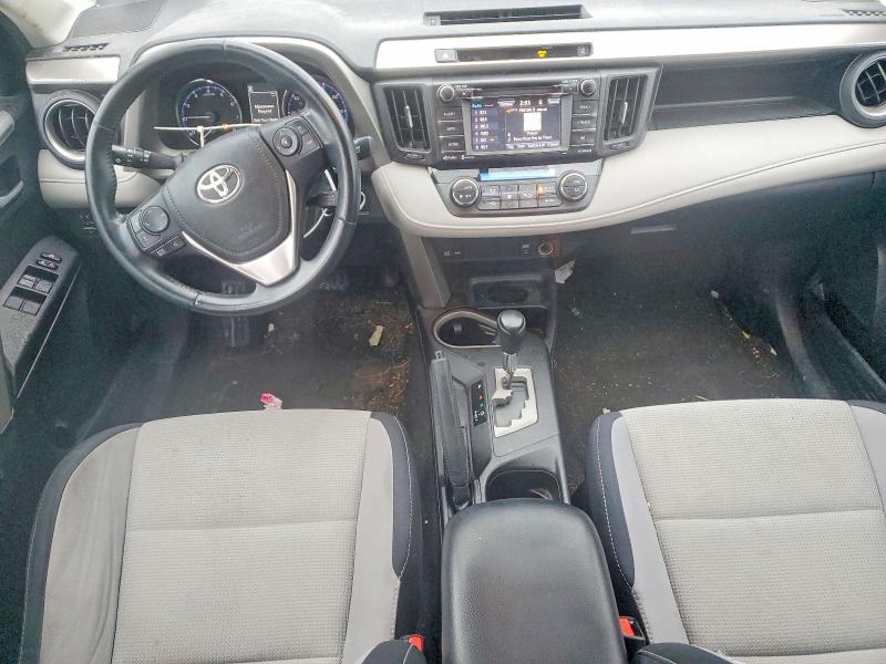 Photo 8 from auction – 2016 TOYOTA RAV4 XLE with VIN 2T3RFREV2GW526568
