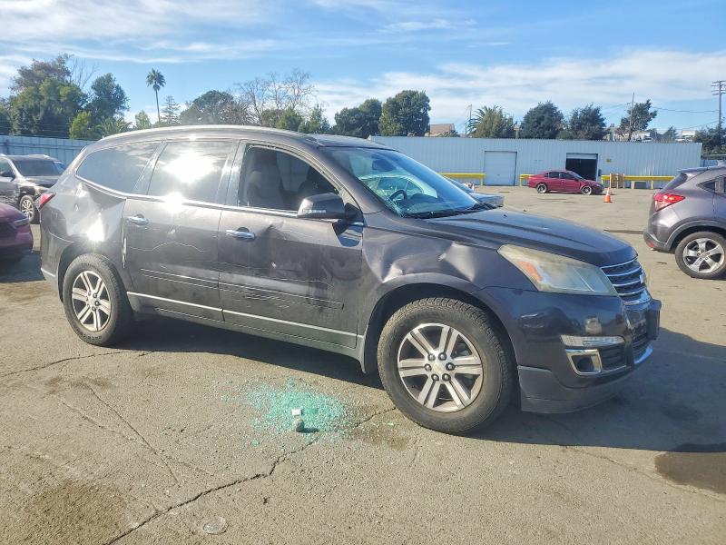 Photo 4 from auction – 2015 CHEVROLET TRAVERSE L with VIN 1GNKVHKDXFJ352053