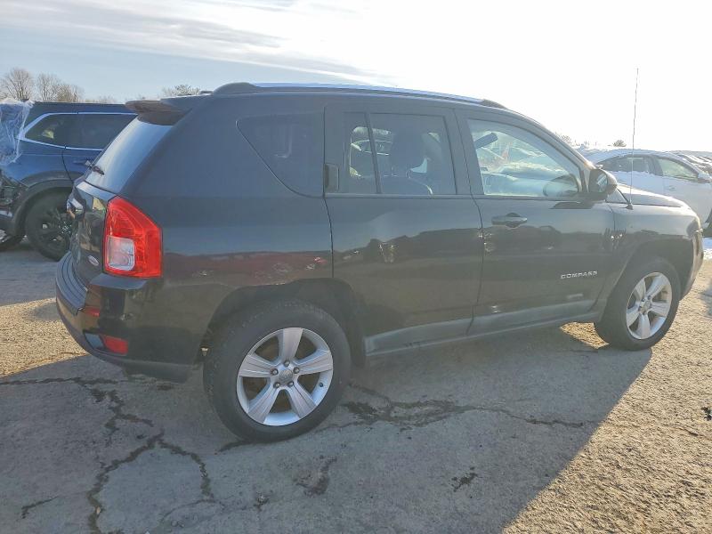 Photo 3 from auction – 2011 JEEP COMPASS with VIN 1J4NF1FB4BD225952