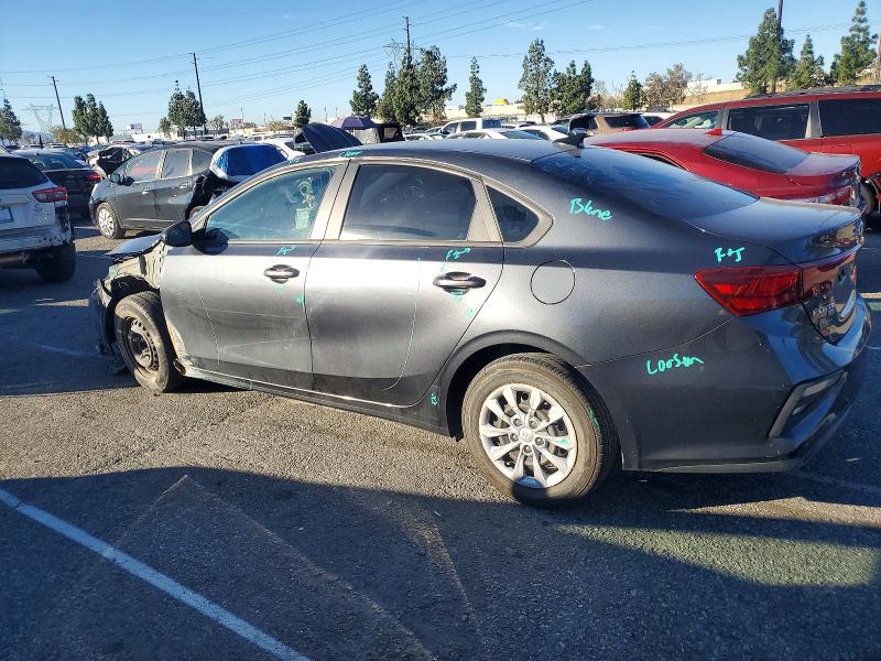 Photo 2 from auction – 2021 KIA FORTE FE with VIN 3KPF24AD6ME395909