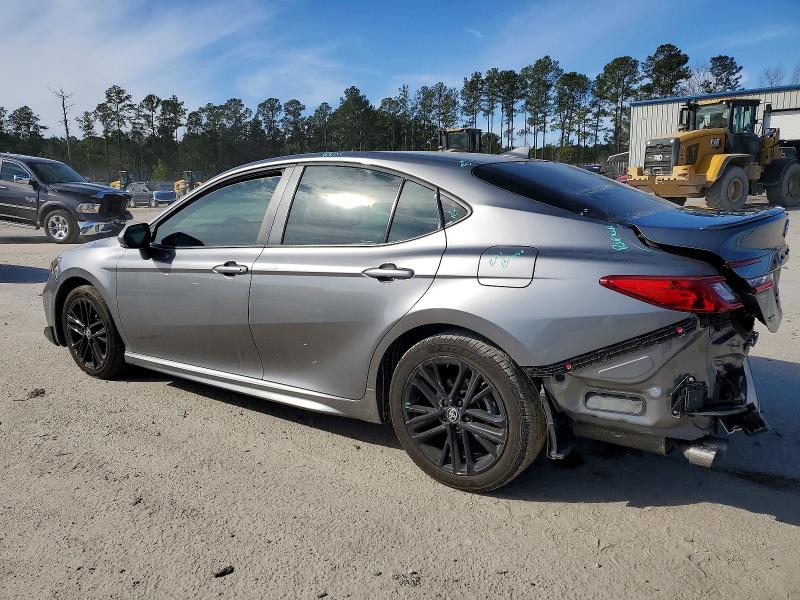 Zdjęcie 2 z aukcji – 2025 TOYOTA CAMRY z VIN 4T1DAACK4SU587358