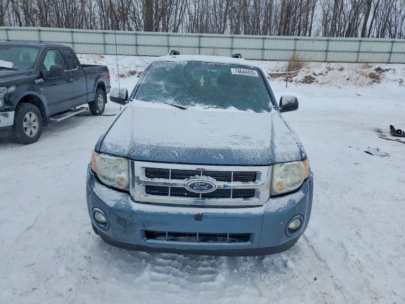 Foto 5 de la subasta – 2010 FORD ESCAPE XLT con VIN 1FMCU9DG3AKC46300