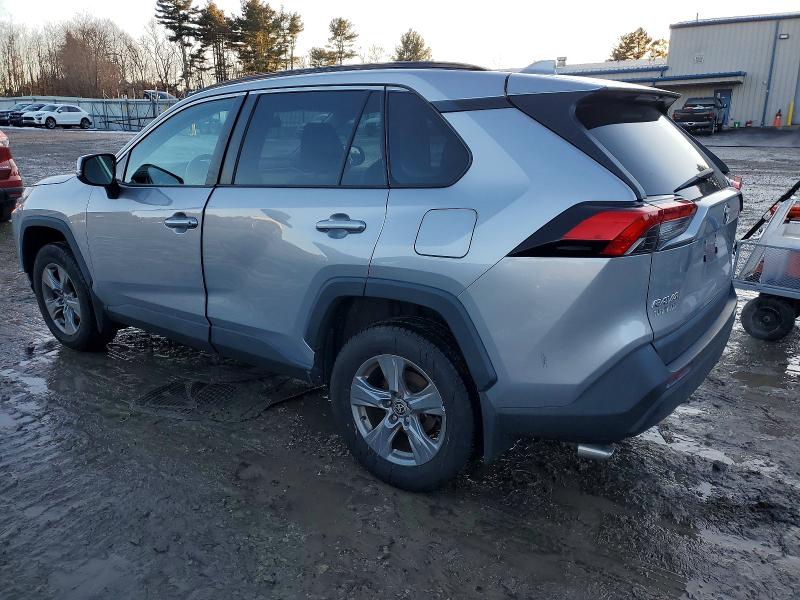 Photo 2 from auction – 2022 TOYOTA RAV4 XLE with VIN 2T3P1RFV1NC267087