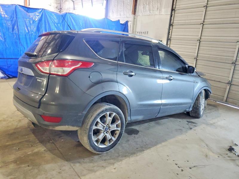 Photo 3 from auction – 2016 FORD ESCAPE with VIN 1FMCU9J93GUC24803
