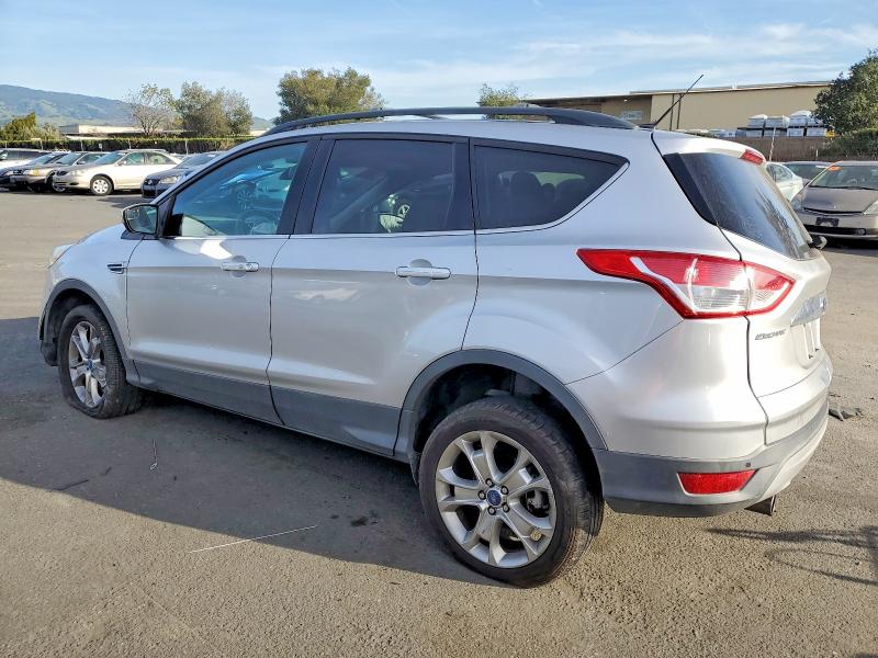 Photo 2 from auction – 2013 FORD ESCAPE with VIN 1FMCU9HXXDUC17184