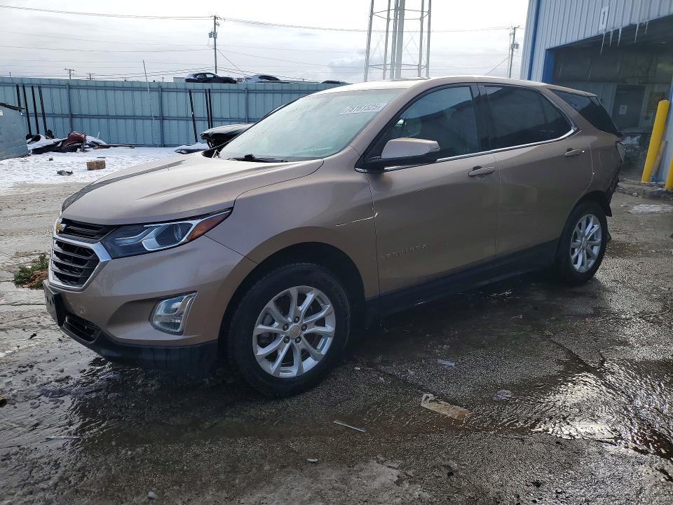 CHEVROLET EQUINOX LT 2019 with VIN 2GNAXKEV2K6137040 - Photo from auction