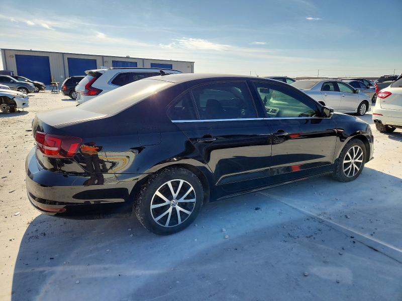 Photo 3 from auction – 2017 VOLKSWAGEN JETTA SE with VIN 3VWDB7AJ0HM259671