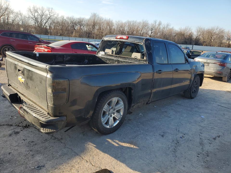 Photo 3 from auction – 2018 CHEVROLET SILVERADO with VIN 1GCRCPEC9JZ255124