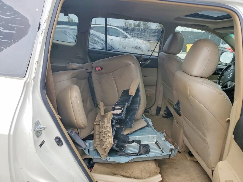 Photo 11 from auction – 2008 TOYOTA HIGHLANDER with VIN JTEEW44A682002037