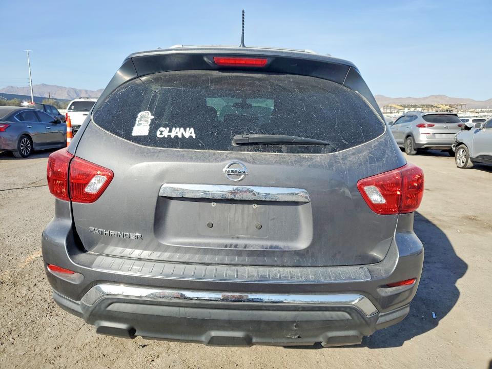 Photo 6 from auction – 2017 NISSAN PATHFINDER with VIN 5N1DR2MN2HC615728