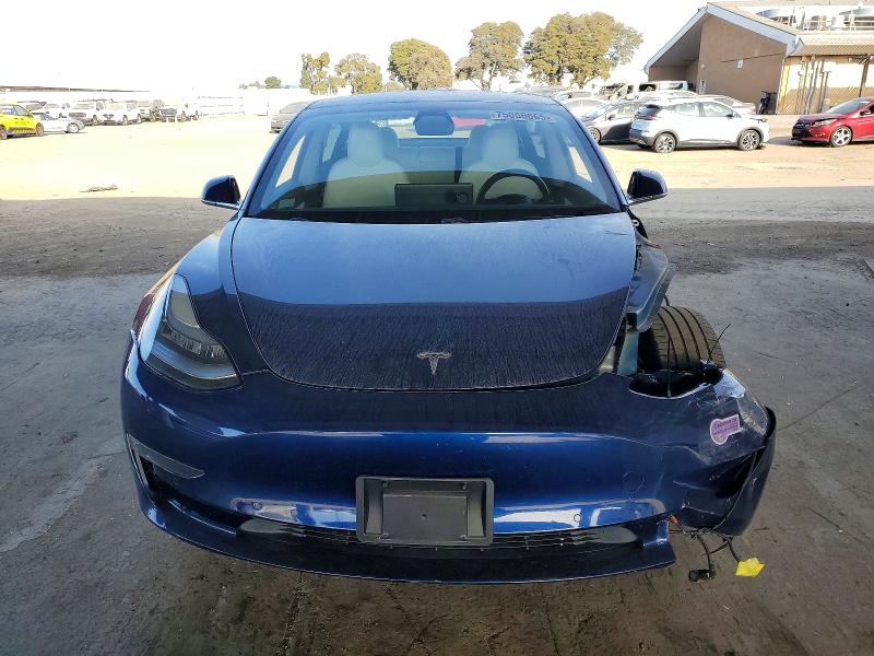Photo 5 from auction – 2019 TESLA MODEL 3 with VIN 5YJ3E1EA2KF402872