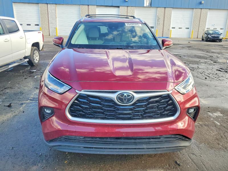 Photo 5 from auction – 2022 TOYOTA HIGHLANDER with VIN 5TDGZRAH2NS143047