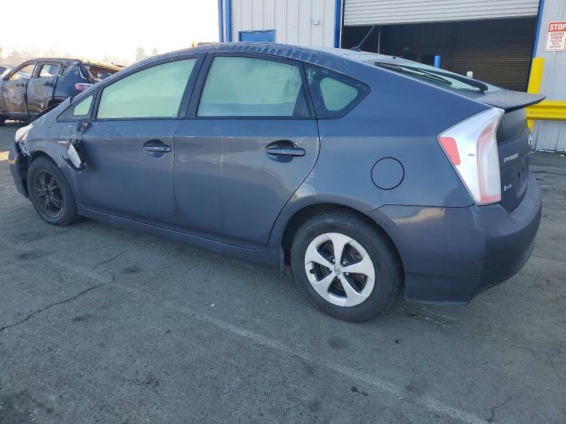 Photo 2 from auction – 2015 TOYOTA PRIUS with VIN JTDKN3DU7F0472522