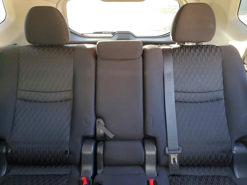 Photo 10 from auction – 2017 NISSAN ROGUE S with VIN 5N1AT2MT6HC872233