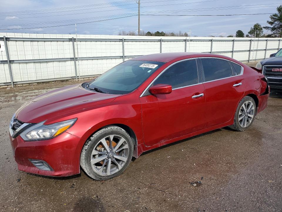 NISSAN ALTIMA 2017 with VIN 1N4AL3AP1HC498640 - Photo from auction