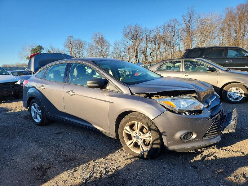 Photo 4 from auction – 2014 FORD FOCUS SE with VIN 1FADP3F27EL437626