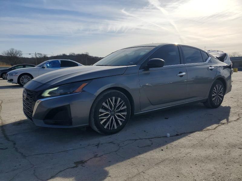 NISSAN ALTIMA 2024 z numerem VIN 1N4BL4DV2RN401598 - Zdjęcie z aukcji