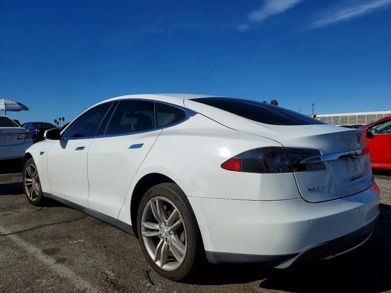 Photo 2 from auction – 2013 TESLA MODEL S with VIN 5YJSA1CG1DFP03716