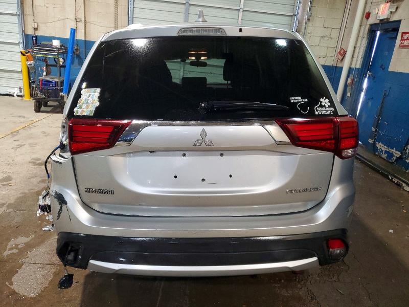 Photo 6 from auction – 2018 MITSUBISHI OUTLANDER with VIN JA4AZ3A31JZ056508