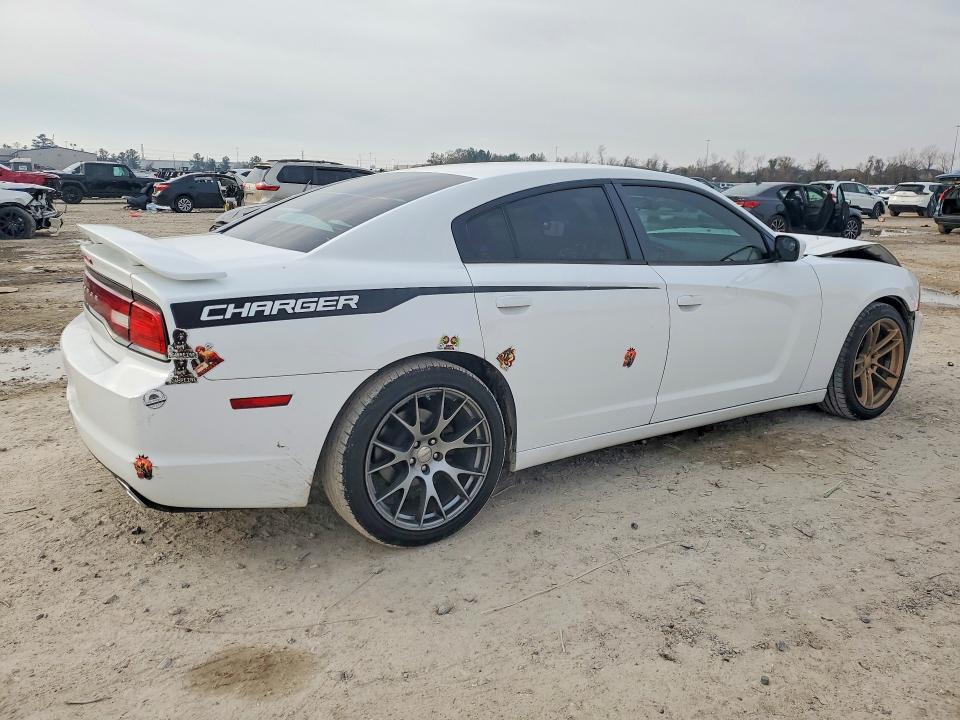Photo 3 from auction – 2011 DODGE CHARGER with VIN 2B3CL3CG3BH605919