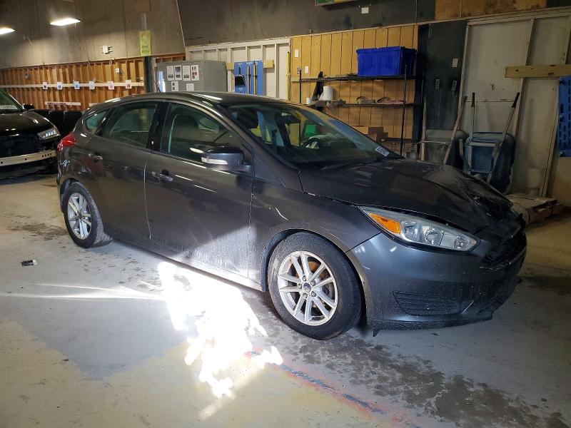 Foto 4 de la subasta – 2015 FORD FOCUS SE con VIN 1FADP3K25FL364439
