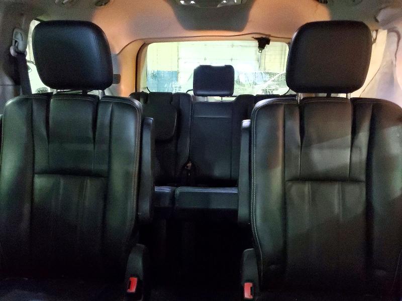 Photo 10 from auction – 2012 CHRYSLER TOWN & COU with VIN 2C4RC1BG3CR338081