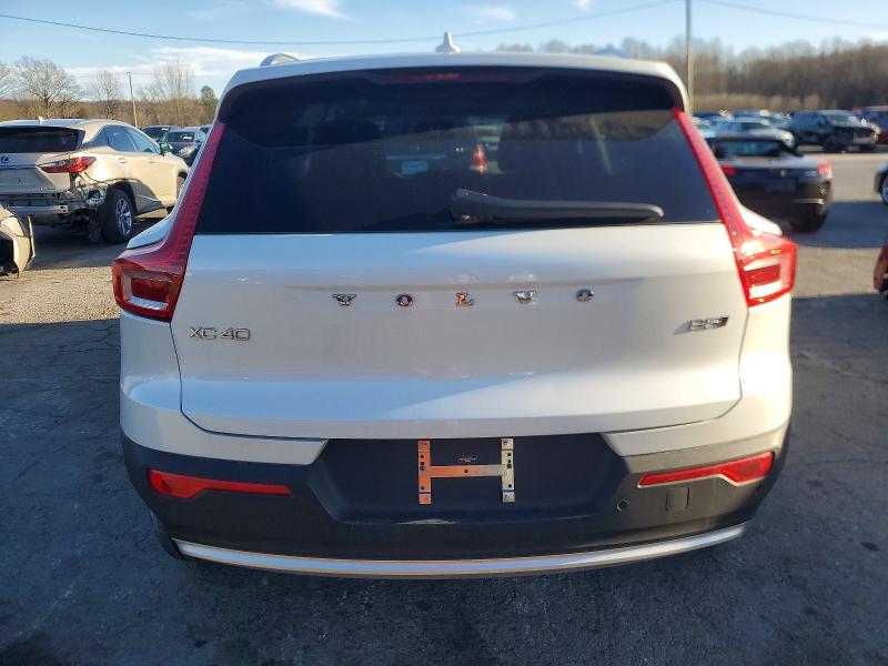 Photo 6 from auction – 2025 VOLVO XC40 CORE with VIN YV4L12UJ5S2576566