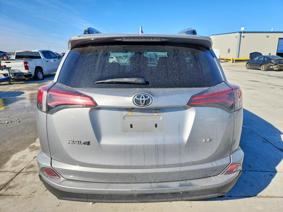 Photo 6 from auction – 2016 TOYOTA RAV4 with VIN 2T3ZFREV6GW292127
