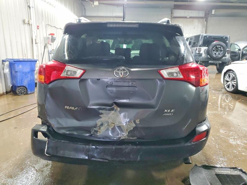 Photo 6 from auction – 2014 TOYOTA RAV4 with VIN JTMRFREV8ED050451