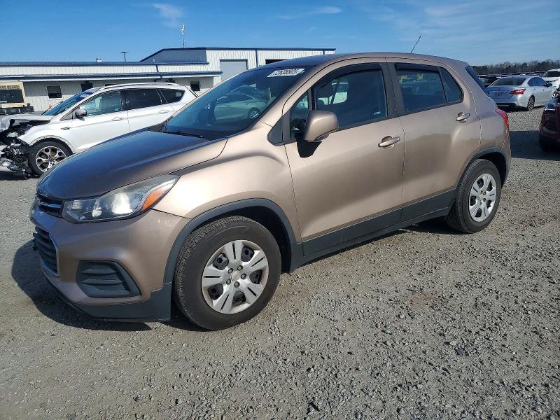 CHEVROLET TRAX 2018 with VIN 3GNCJKSB2JL315558 - Photo from auction