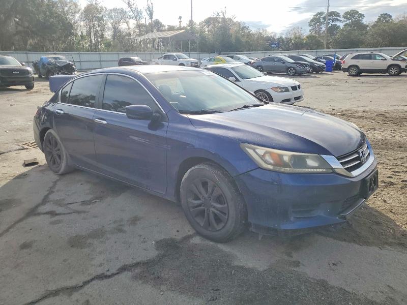 Photo 4 from auction – 2014 HONDA ACCORD with VIN 1HGCR2F30EA197853