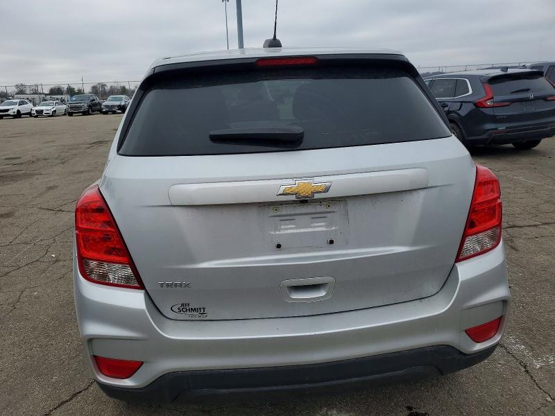Photo 6 from auction – 2019 CHEVROLET TRAX LS with VIN 3GNCJKSB5KL353576