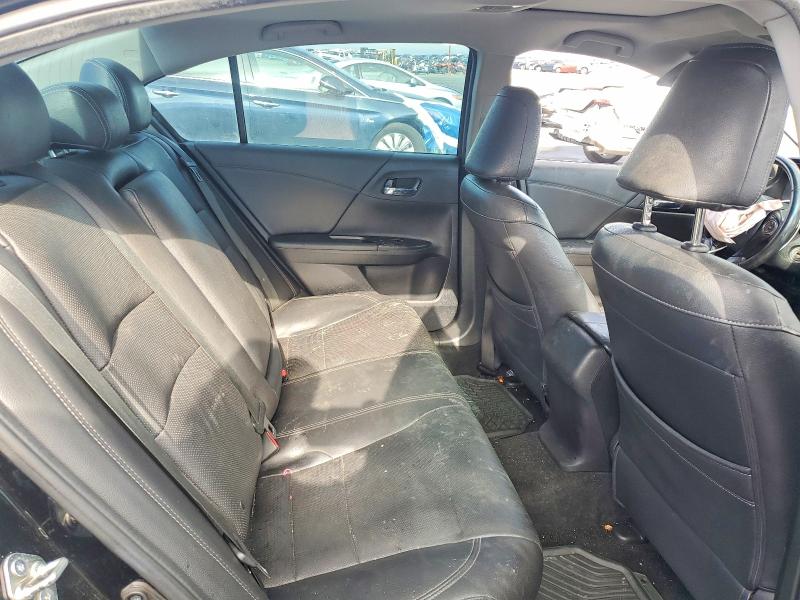 Photo 10 from auction – 2015 HONDA ACCORD with VIN 1HGCR2F50FA216467