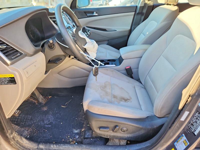 Photo 7 from auction – 2016 HYUNDAI TUCSON with VIN KM8J33A40GU125903