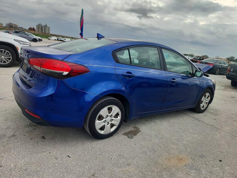 Photo 3 from auction – 2018 KIA FORTE LX with VIN 3KPFK4A74JE277458
