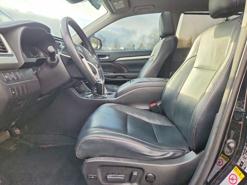 Photo 7 from auction – 2017 TOYOTA HIGHLANDER with VIN 5TDJZRFH4HS406500