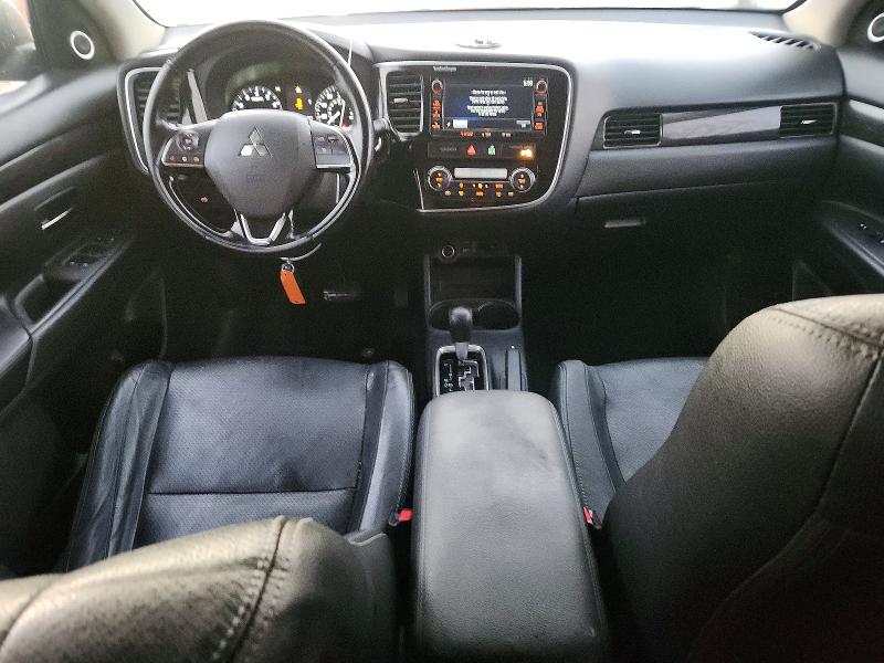 Photo 8 from auction – 2016 MITSUBISHI OUTLANDER with VIN JA4AD3A30GZ028416