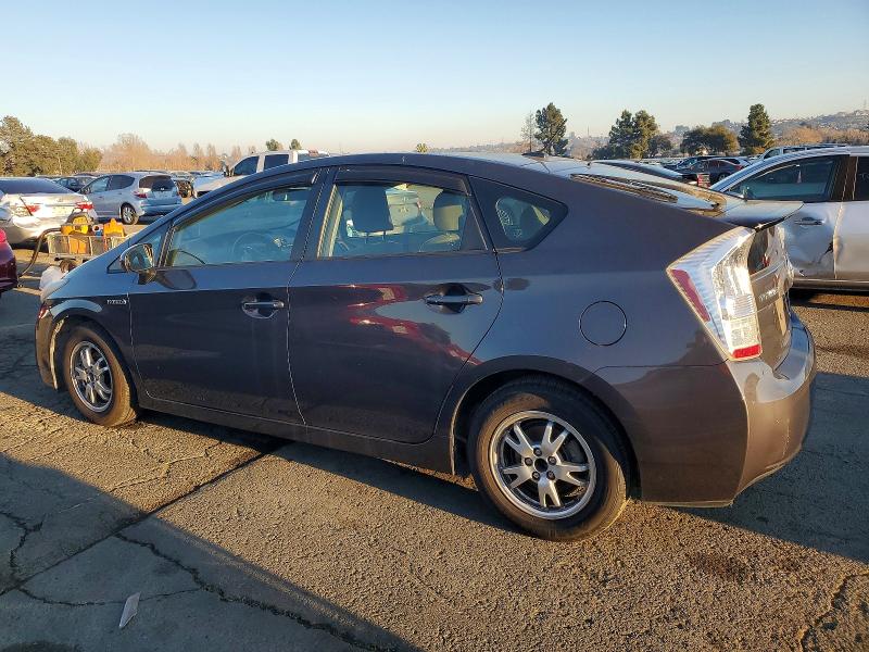 Photo 2 from auction – 2010 TOYOTA PRIUS with VIN JTDKN3DU8A0140193