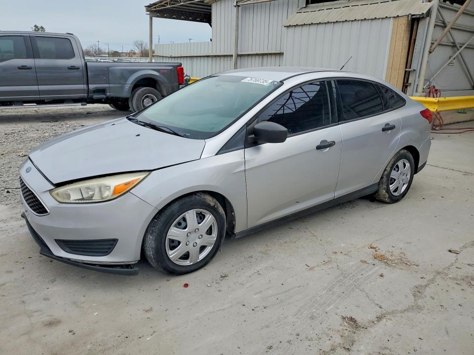 FORD FOCUS S 2017 with VIN 1FADP3E27HL295493 - Photo from auction