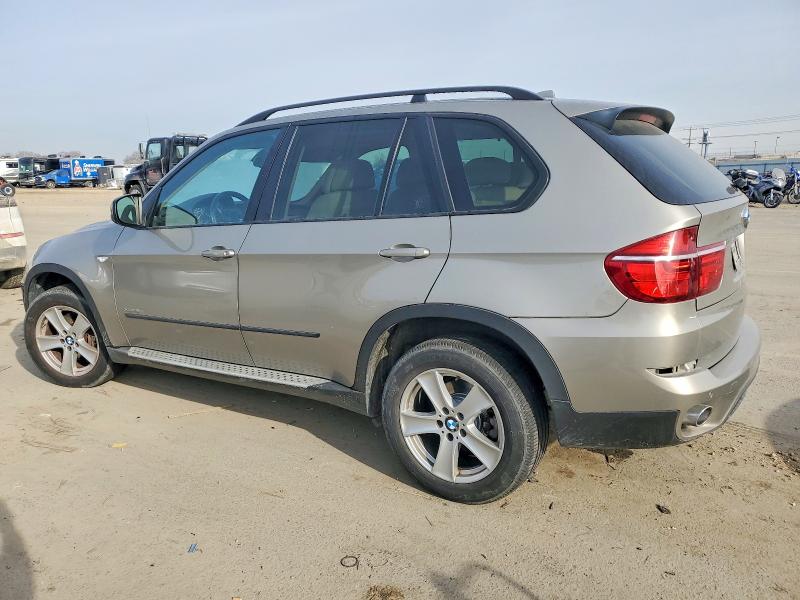 Фото 2 с аукциона – 2012 BMW X5 с VIN 5UXZW0C52CL663889