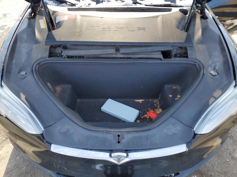 Photo 11 from auction – 2016 TESLA MODEL S with VIN 5YJSA1E23GF168362