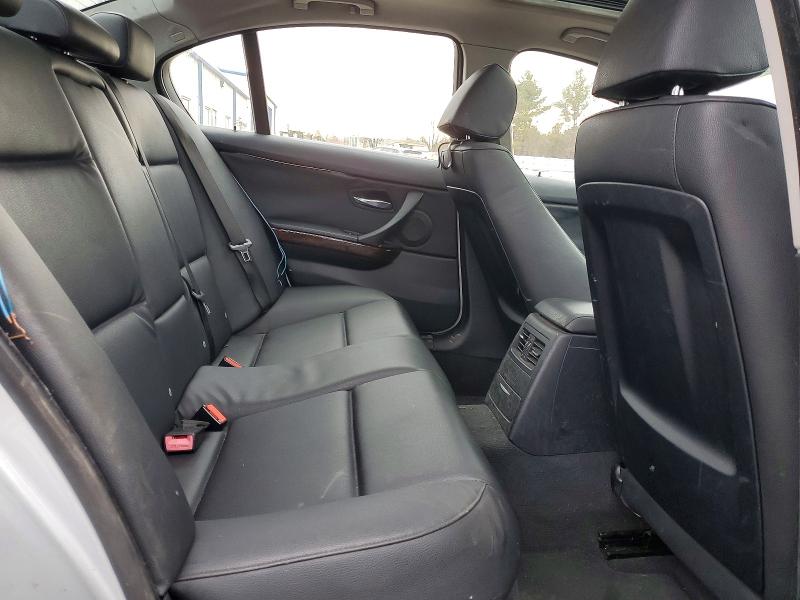 Photo 10 from auction – 2006 BMW 330 I with VIN WBAVB33546KR74454
