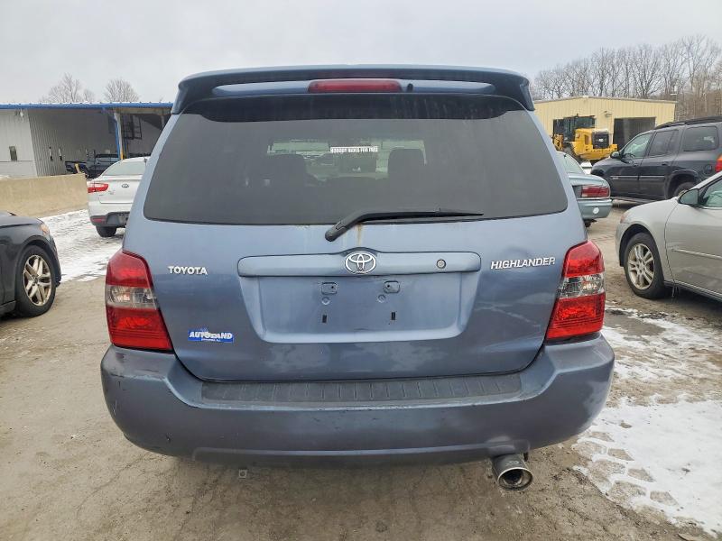 Photo 6 from auction – 2005 TOYOTA HIGHLANDER with VIN JTEGD21A550114942