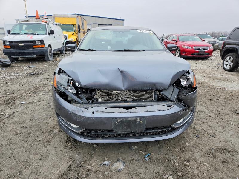 Photo 5 from auction – 2015 VOLKSWAGEN PASSAT S with VIN 1VWAS7A32FC089462