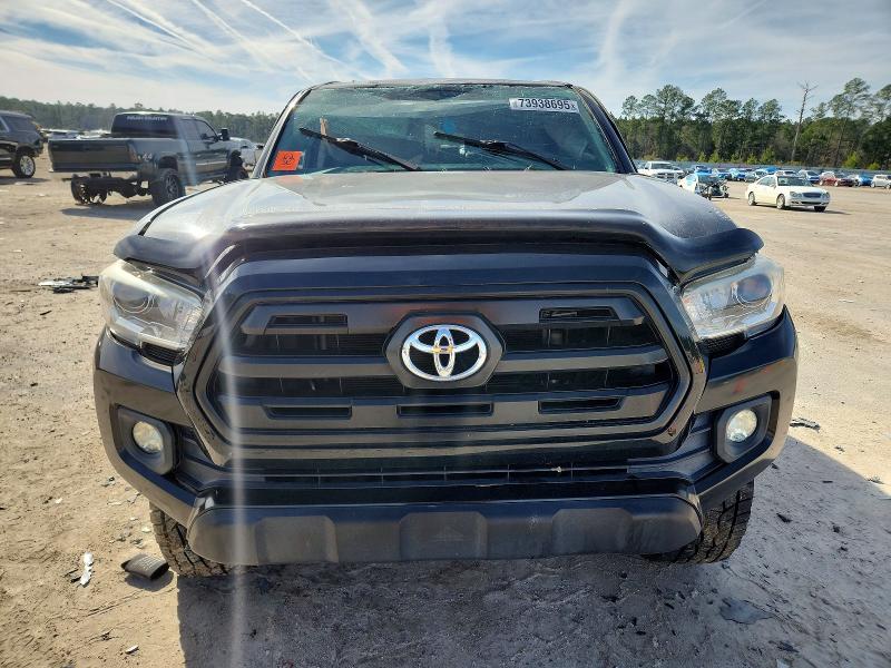Photo 5 from auction – 2017 TOYOTA TACOMA DOU with VIN 5TFCZ5AN1HX080499