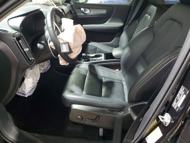 Photo 7 from auction – 2025 VOLVO XC40 CORE with VIN YV4L12UJ2S2607465