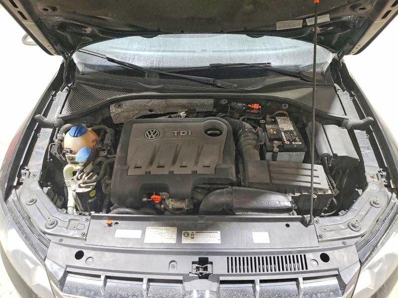Photo 11 from auction – 2012 VOLKSWAGEN PASSAT with VIN 1VWCN7A39CC020165