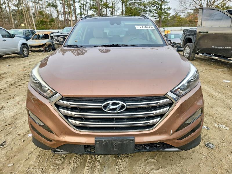 Photo 5 from auction – 2016 HYUNDAI TUCSON LIM with VIN KM8J33A28GU064461