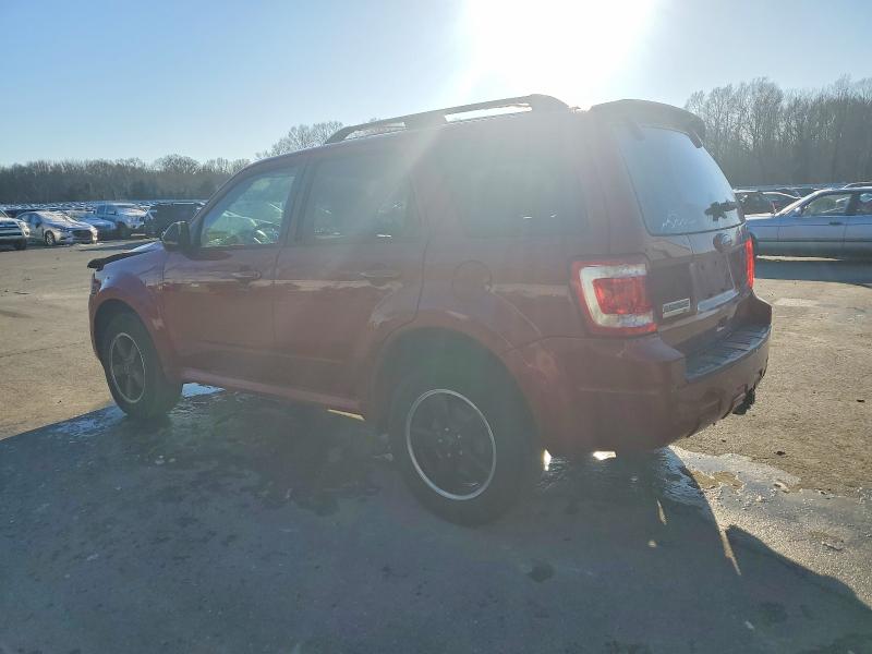Photo 2 from auction – 2010 FORD ESCAPE with VIN 1FMCU9DG9AKC16489